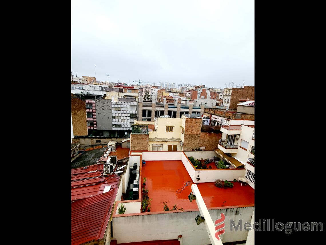 5 vistas salon - Pza Ajuntament