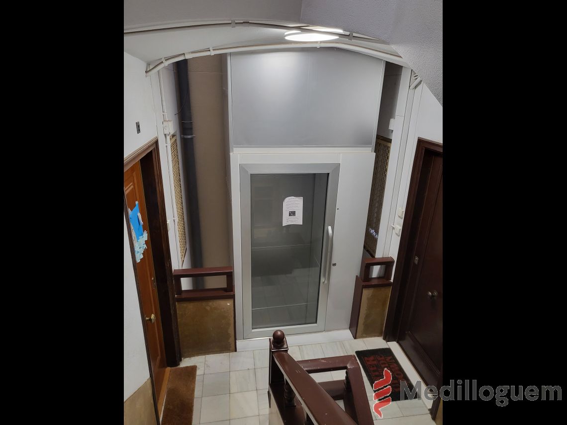 29 Ascensor - Pza Ajuntament