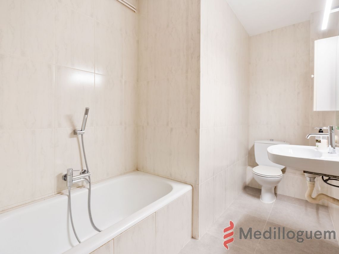18 Baño principal - Aristides Maillol