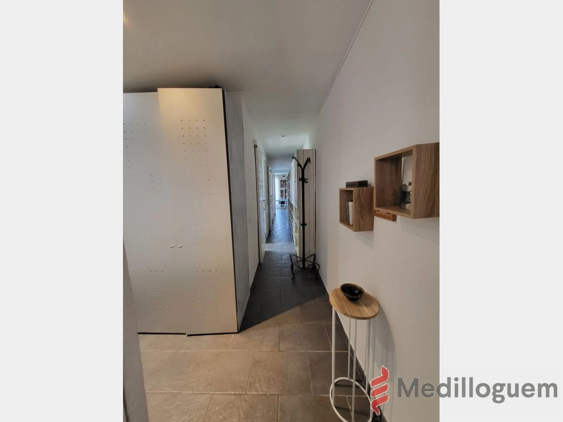 24 Pasillo - Sepulveda