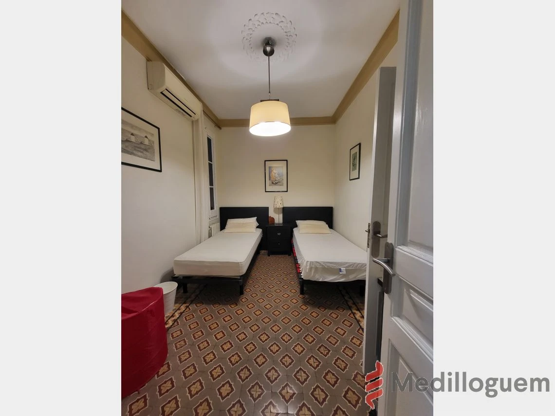 23 Dormitorio - Gran via C. Catalanes 701