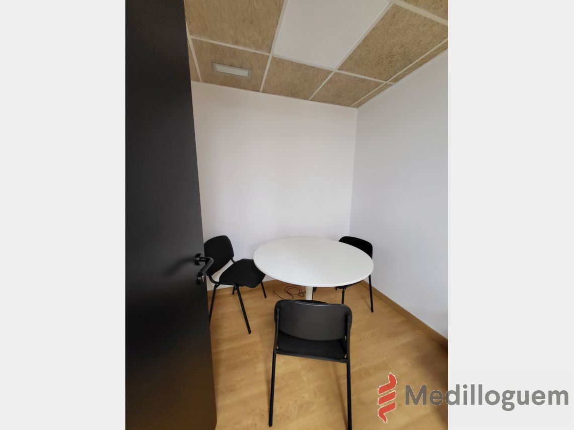 6 Oficina - Rda Gral Mitre