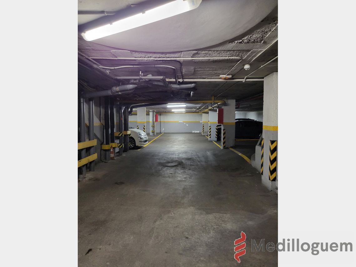 27 Parquing-Rda Gral Mitre