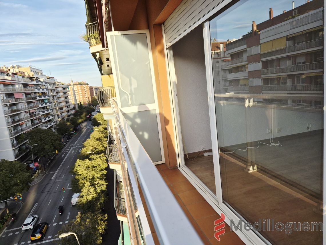 27 Vistas - Av Madrid