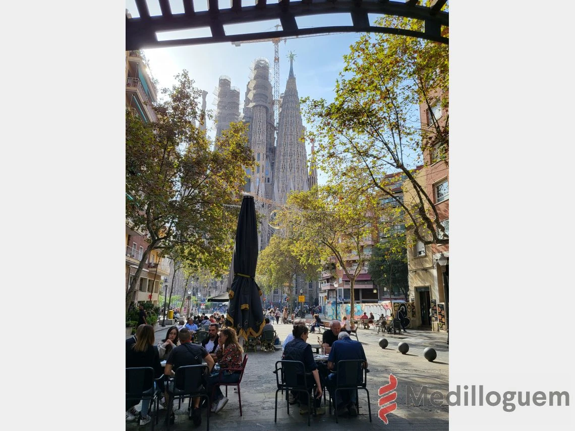 36 alrededores av gaudi